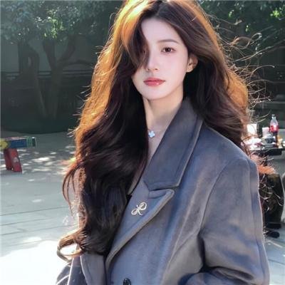 姐妹老板 海报